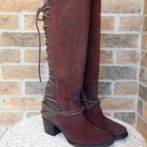 Freebird Coal Boots Wine Suede size 10